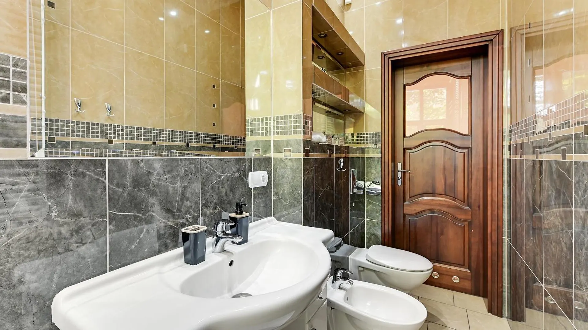 Dom Artysty Apartment Sopot